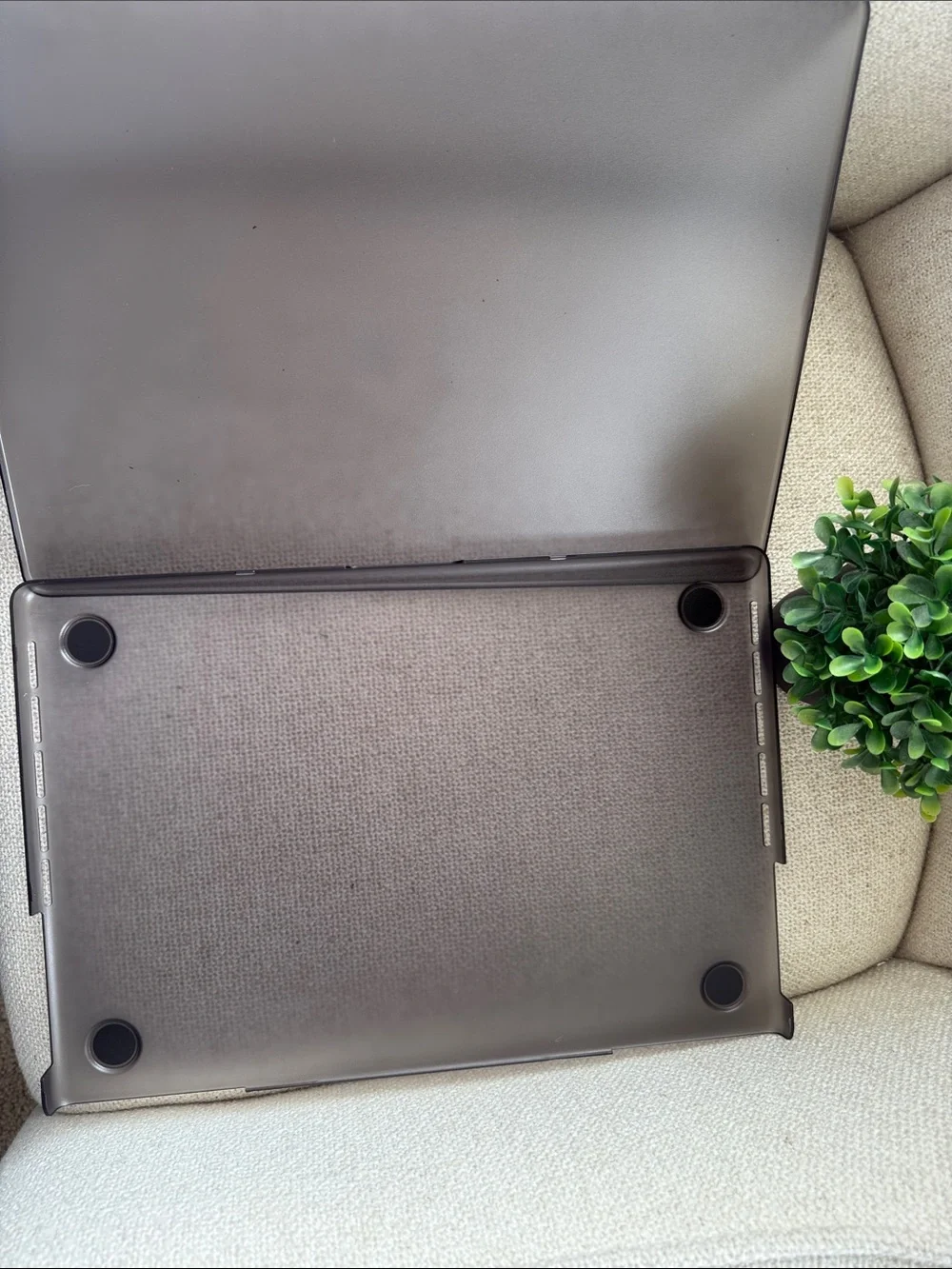 Black Transparent MacBook Cover for 16” MacBook/laptop - Universal Fit